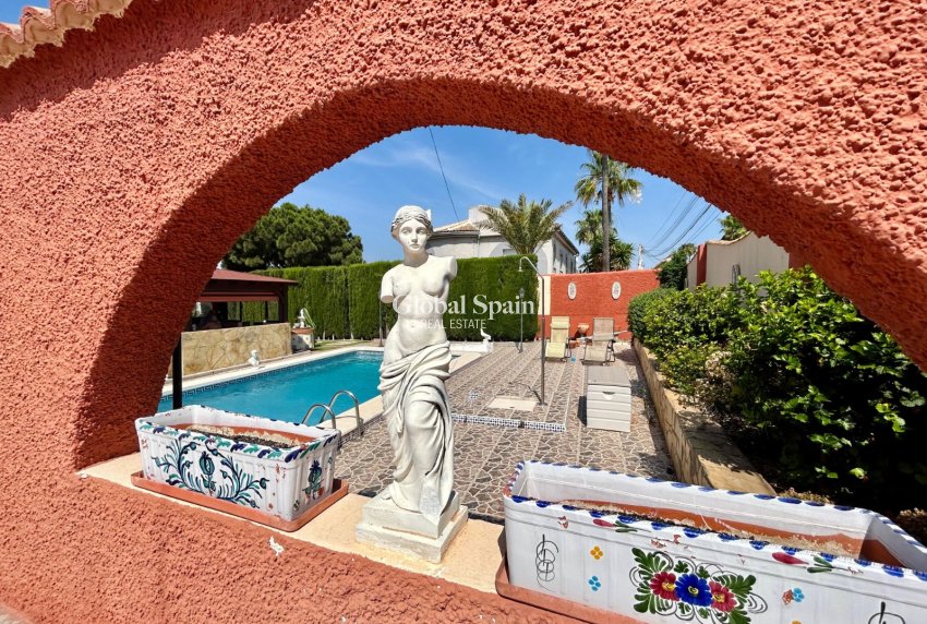 Resale - VILLA -
EL CHAPARRAL - Inland