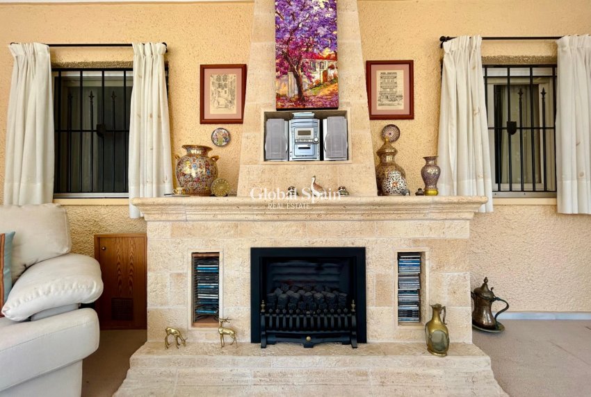 Resale - VILLA -
EL CHAPARRAL - Inland