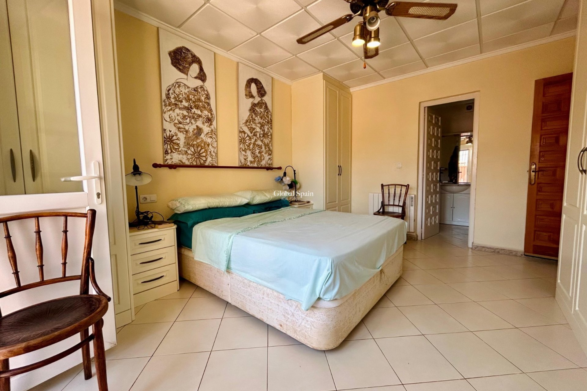 Resale - VILLA -
EL CHAPARRAL - Inland