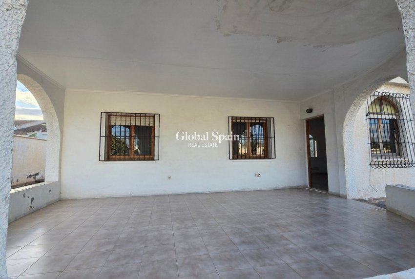 Resale - VILLA -
EL CHAPARRAL - Inland