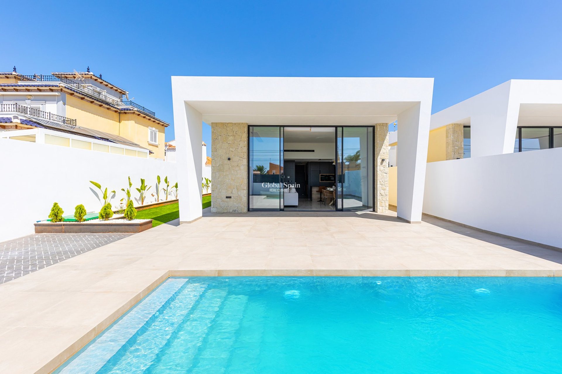 Resale - VILLA -
EL CHAPARRAL - Inland