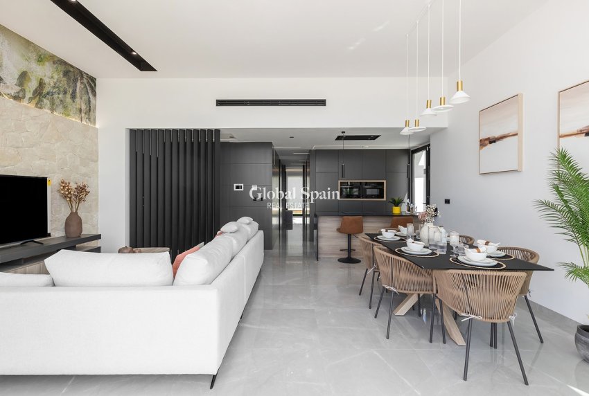 Resale - VILLA -
EL CHAPARRAL - Inland