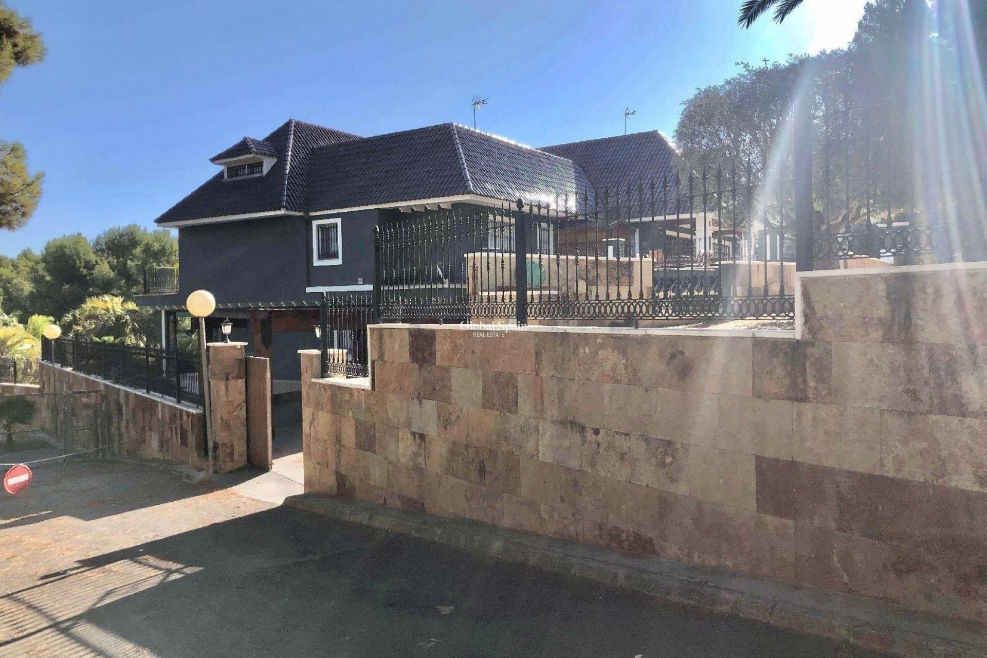 Resale - VILLA -
EL PALMAR - El Palmar