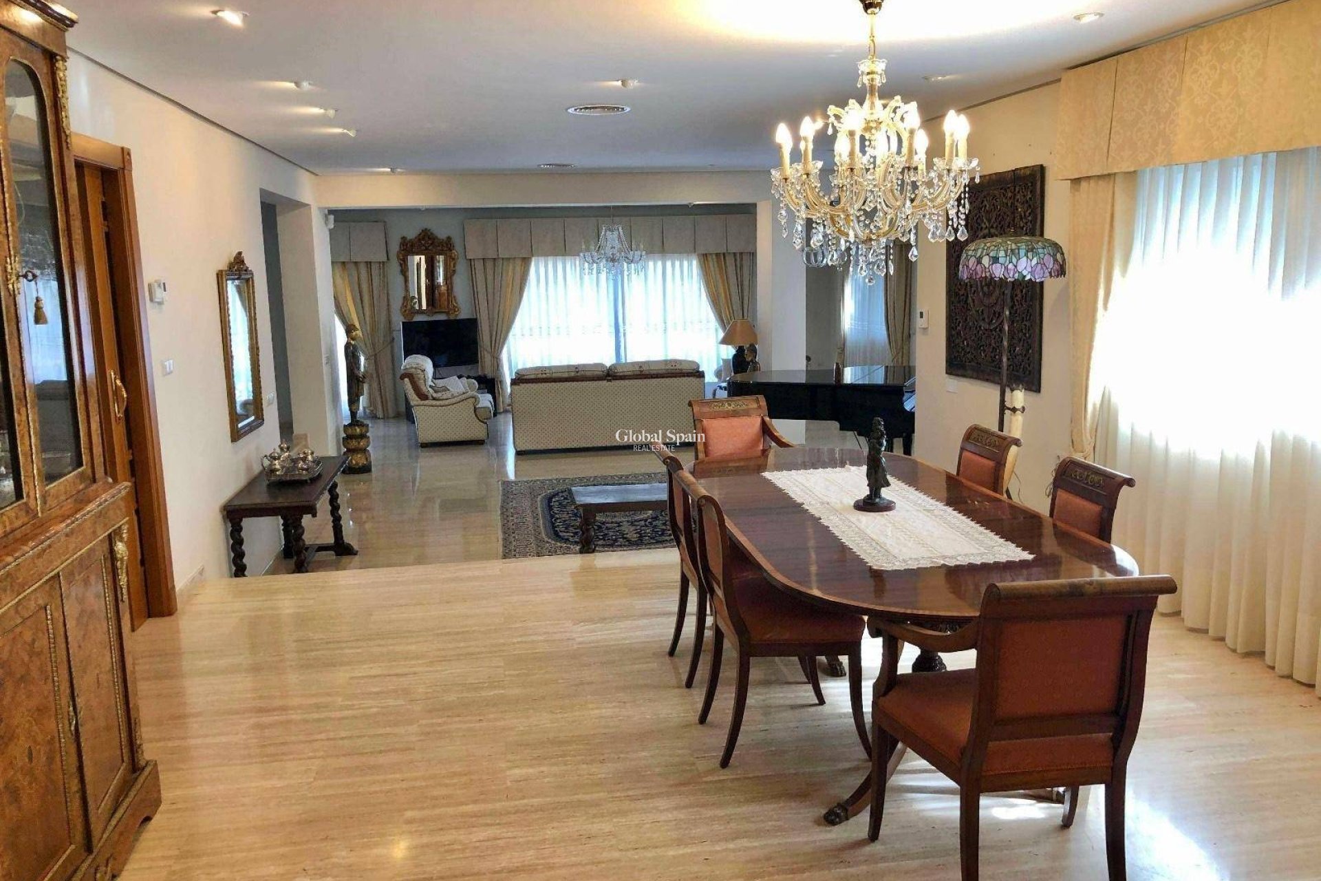 Resale - VILLA -
EL PALMAR - El Palmar