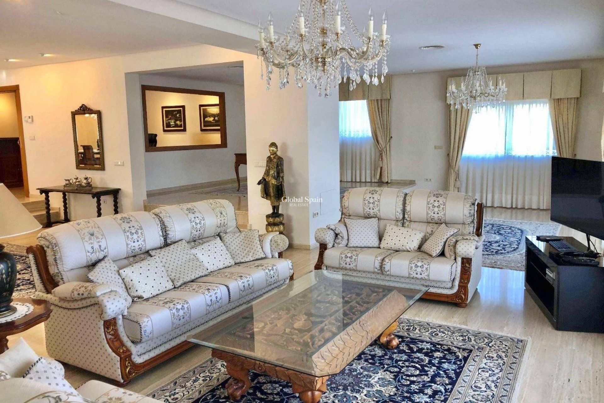 Resale - VILLA -
EL PALMAR - El Palmar