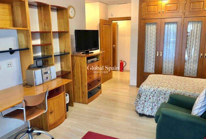 Resale - VILLA -
EL PALMAR - El Palmar