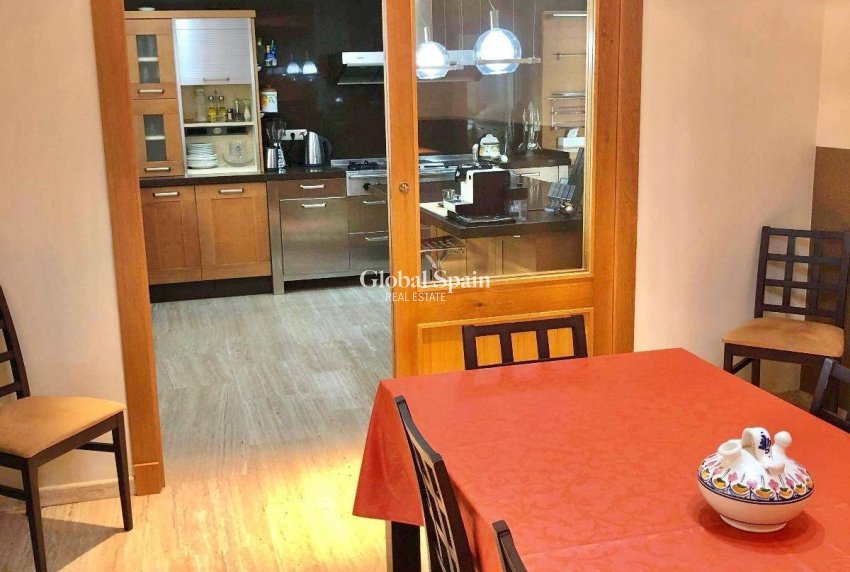 Resale - VILLA -
EL PALMAR - El Palmar