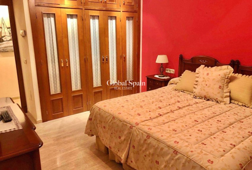 Resale - VILLA -
EL PALMAR - El Palmar