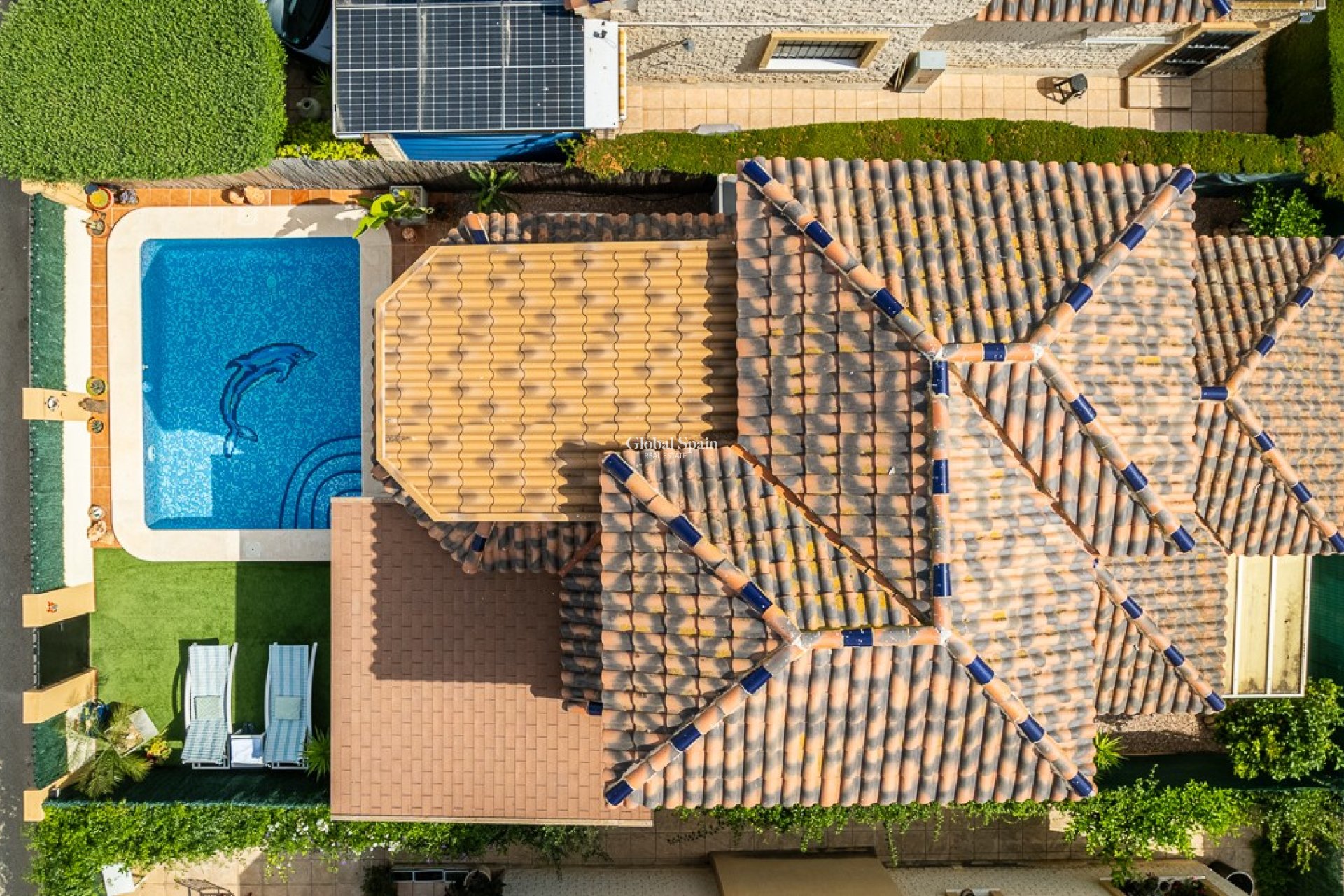 Resale - Villa -
EL RASO