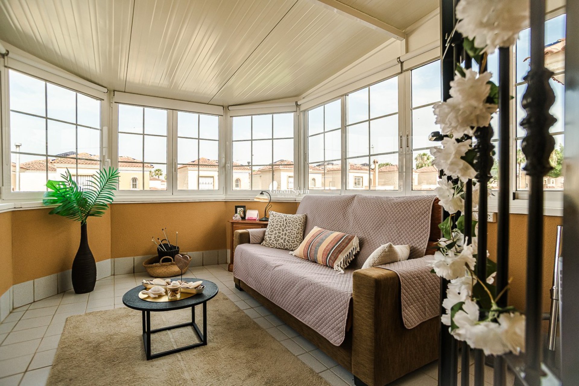 Resale - Villa -
EL RASO