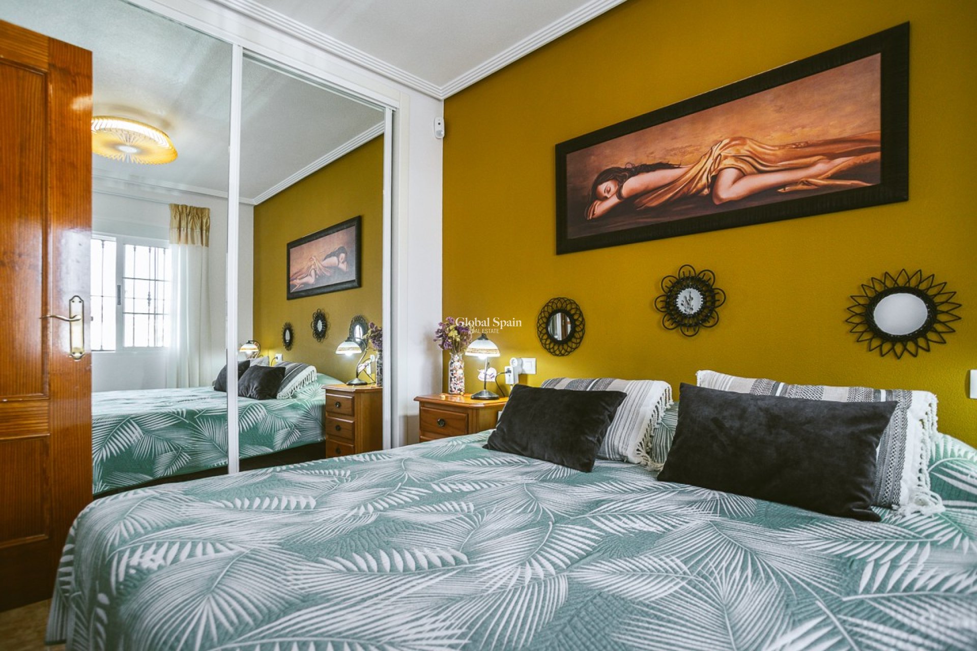 Resale - Villa -
EL RASO