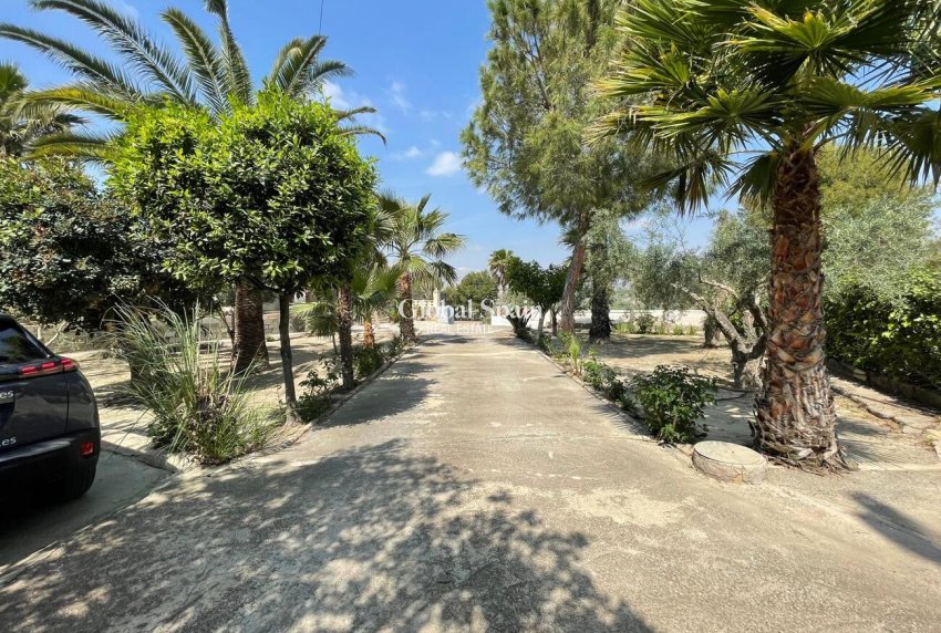 Resale - VILLA -
El Rebolledo