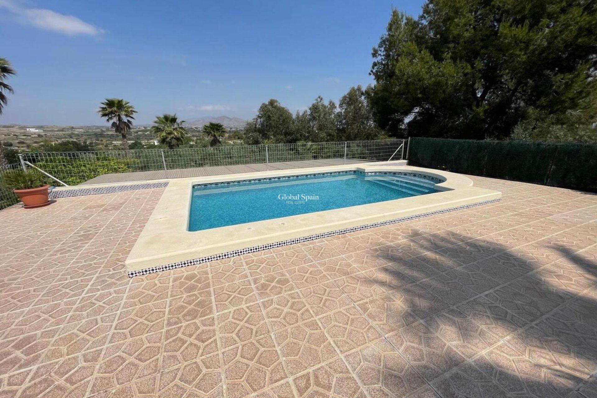 Resale - VILLA -
El Rebolledo