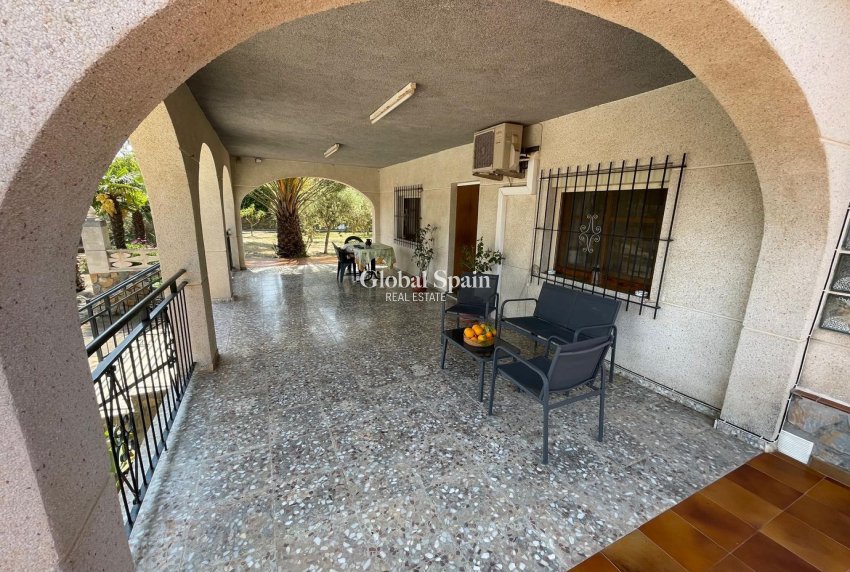 Resale - VILLA -
El Rebolledo