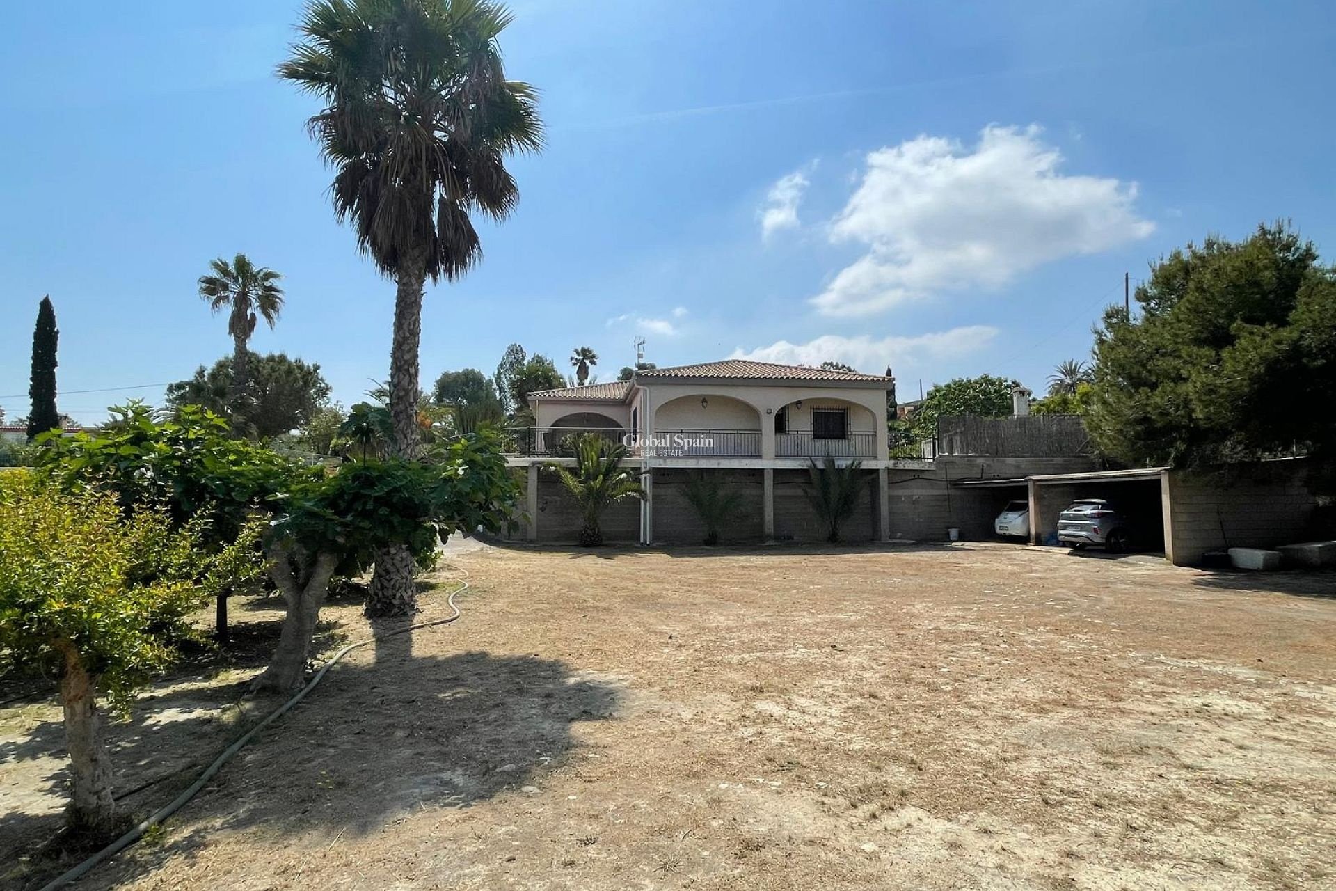 Resale - VILLA -
El Rebolledo