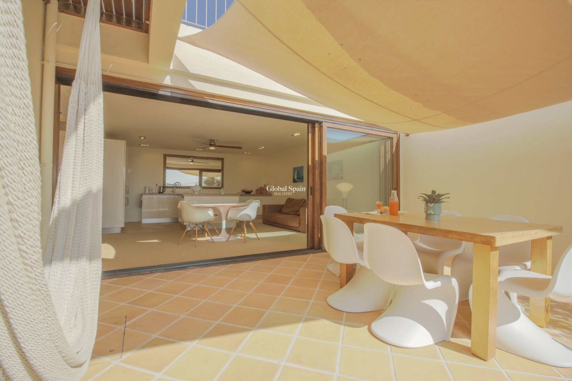 Resale - Villa -
El Terreno - optional location detail