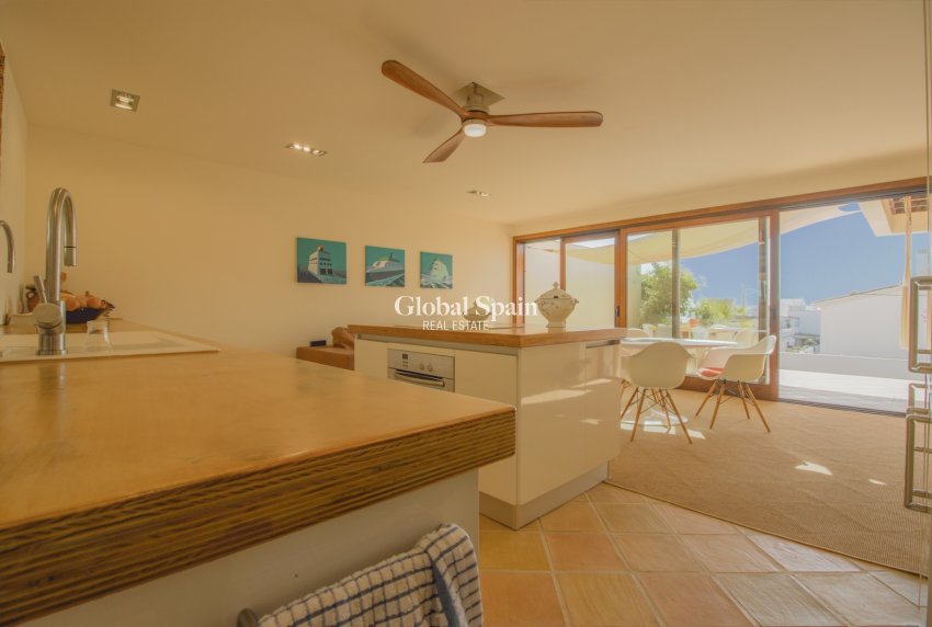 Resale - Villa -
El Terreno - optional location detail