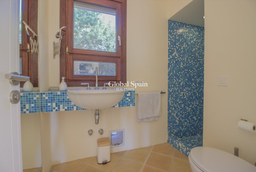 Resale - Villa -
El Terreno - optional location detail