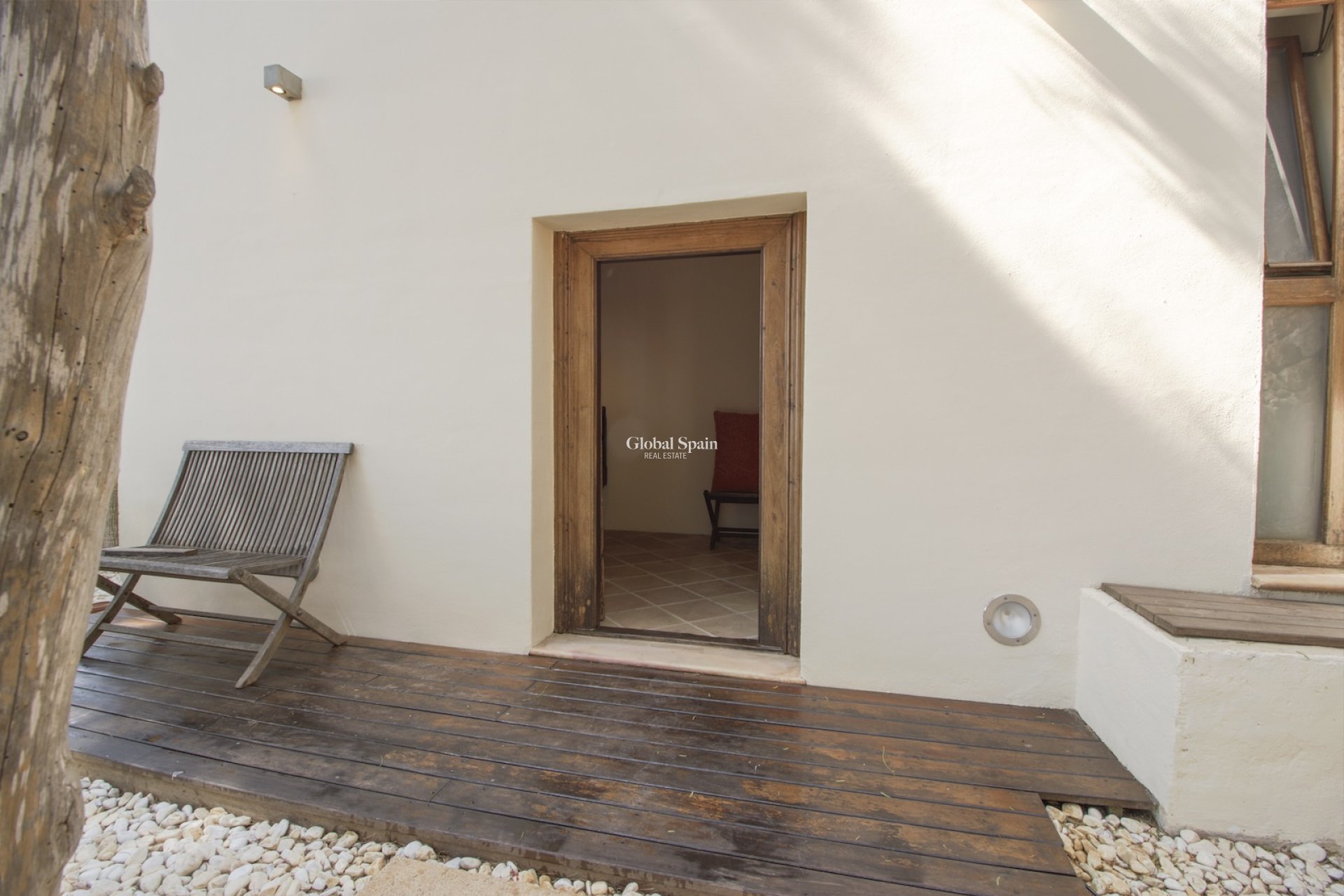 Resale - VILLA -
EL TERRENO