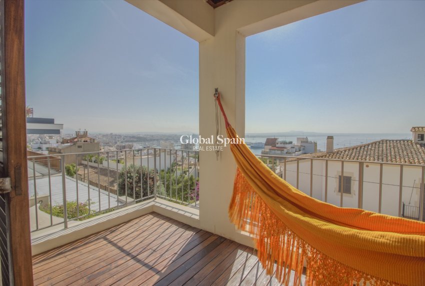 Resale - VILLA -
EL TERRENO