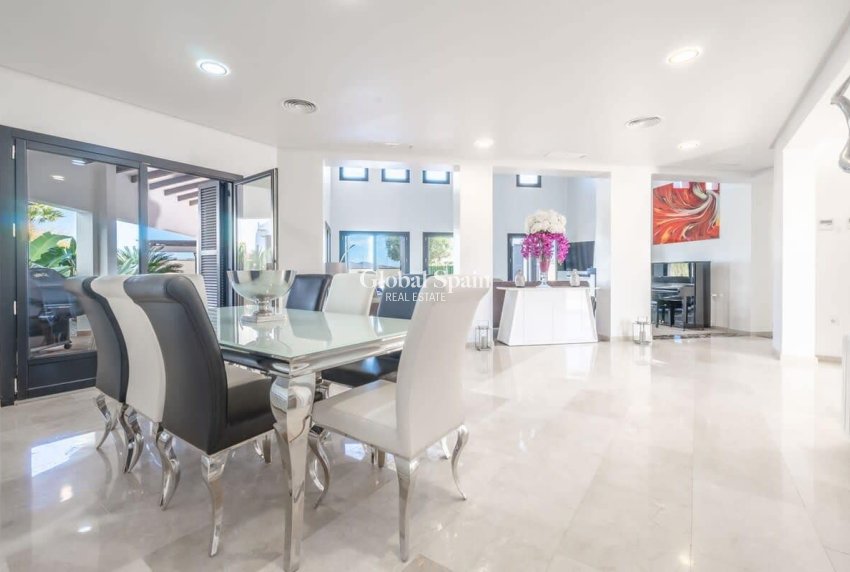 Resale - VILLA -
El Valle Golf Resort - Inland
