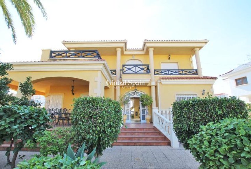 Resale - VILLA -
ELCHE - Altabix