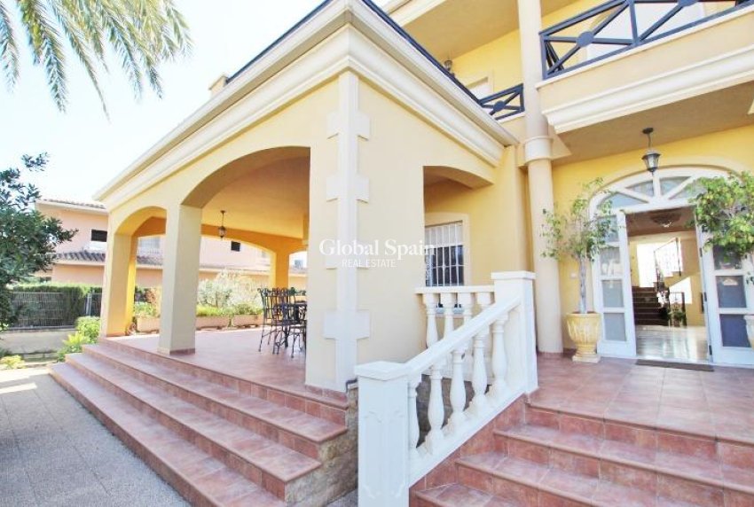 Resale - VILLA -
ELCHE - Altabix