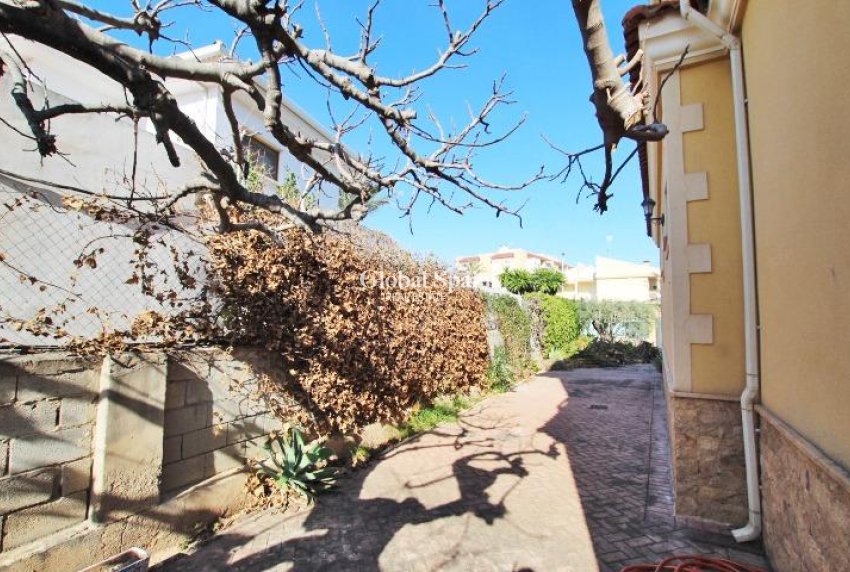 Resale - VILLA -
ELCHE - Altabix