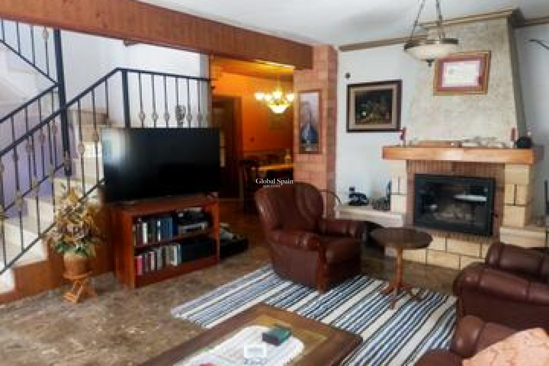 Resale - VILLA -
ELCHE - Costa Blanca