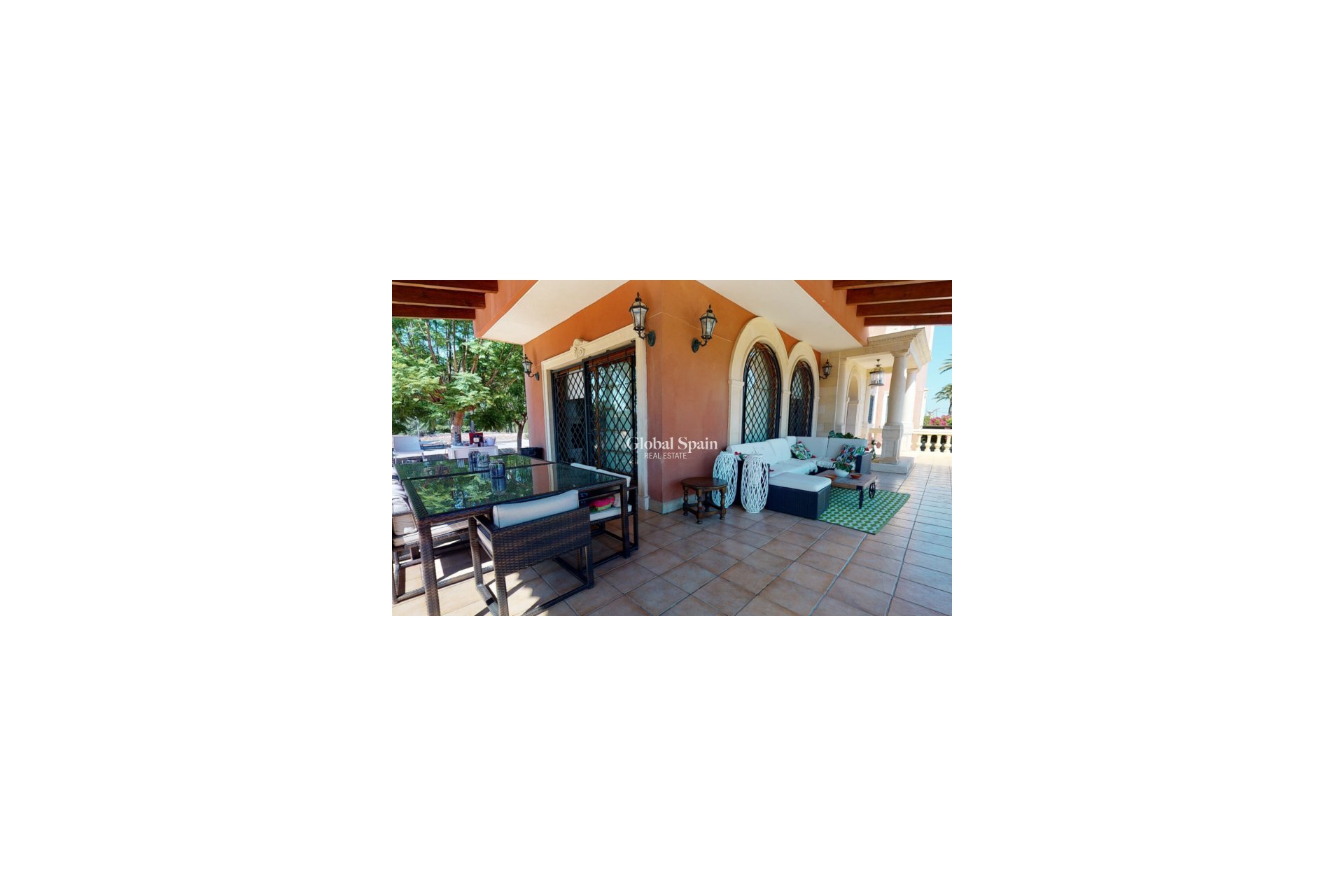 Resale - VILLA -
ELCHE - Costa Blanca