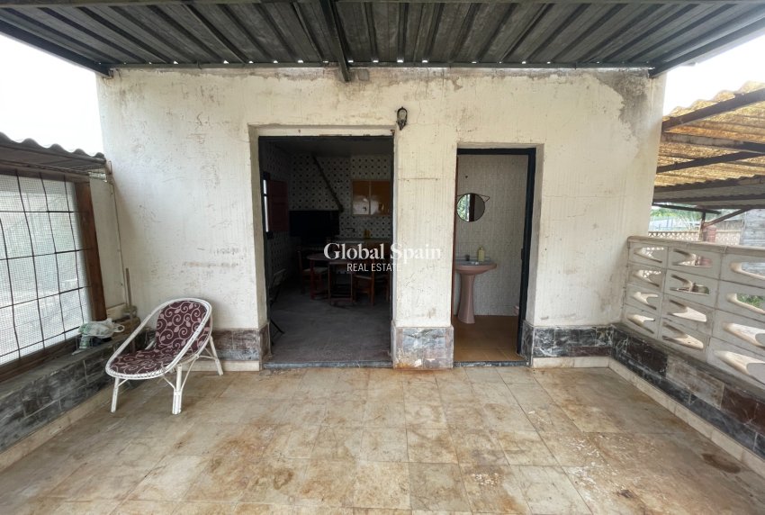 Resale - VILLA -
ELCHE - Costa Blanca