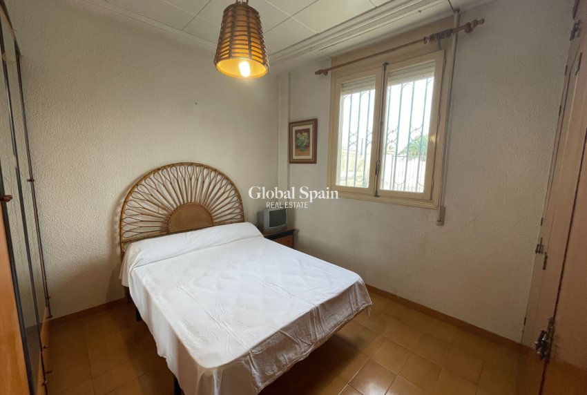 Resale - VILLA -
ELCHE - Costa Blanca