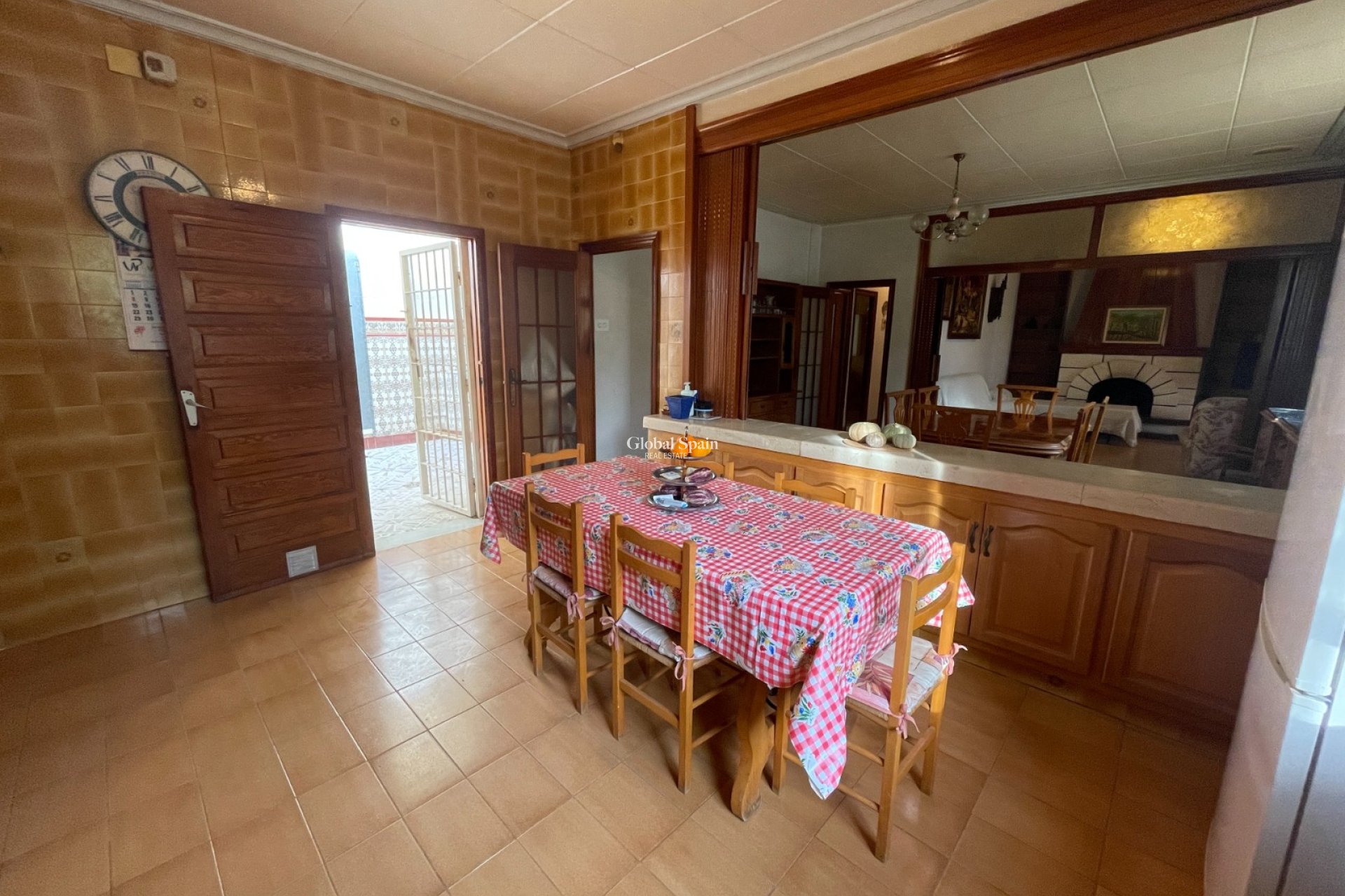 Resale - VILLA -
ELCHE - Costa Blanca