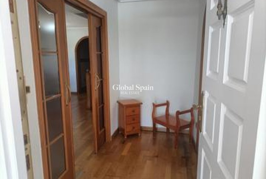 Resale - VILLA -
ELCHE - Costa Blanca