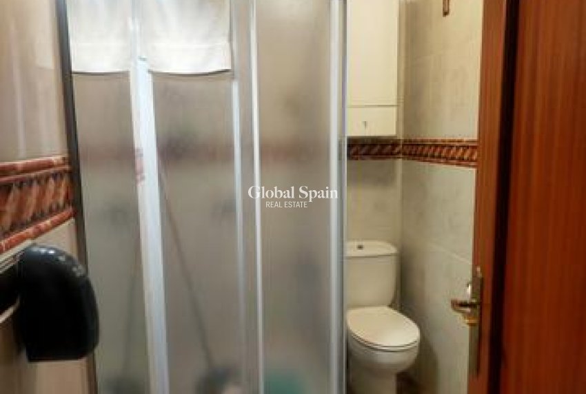 Resale - VILLA -
ELCHE - Costa Blanca