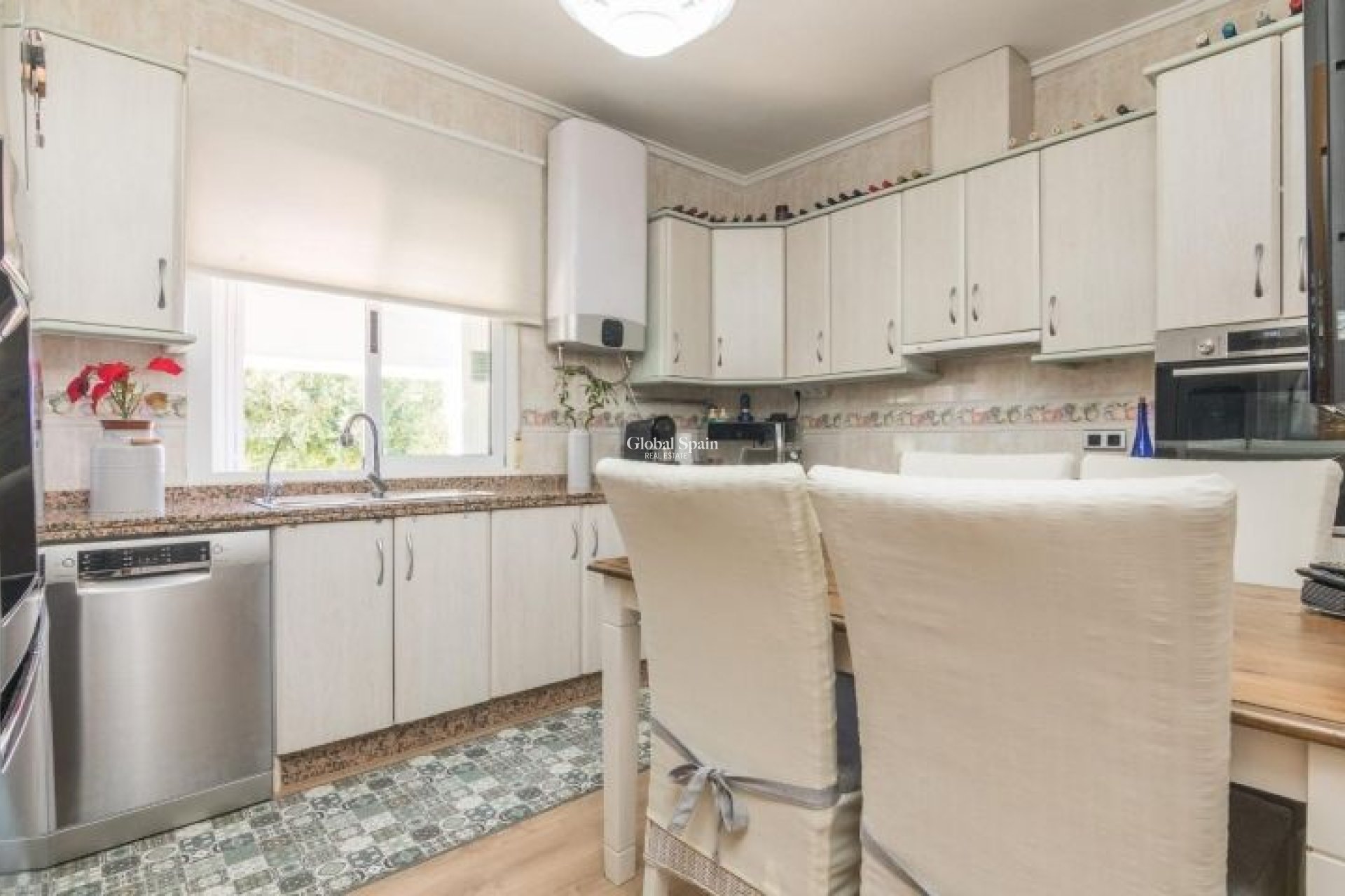 Resale - VILLA -
ELCHE - Costa Blanca