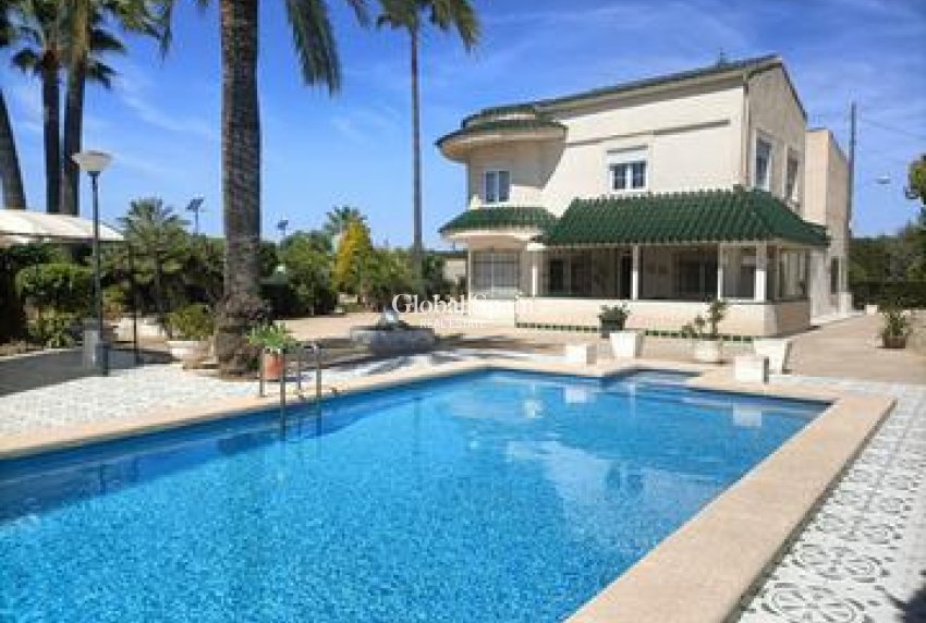 Resale - VILLA -
ELCHE - Costa Blanca