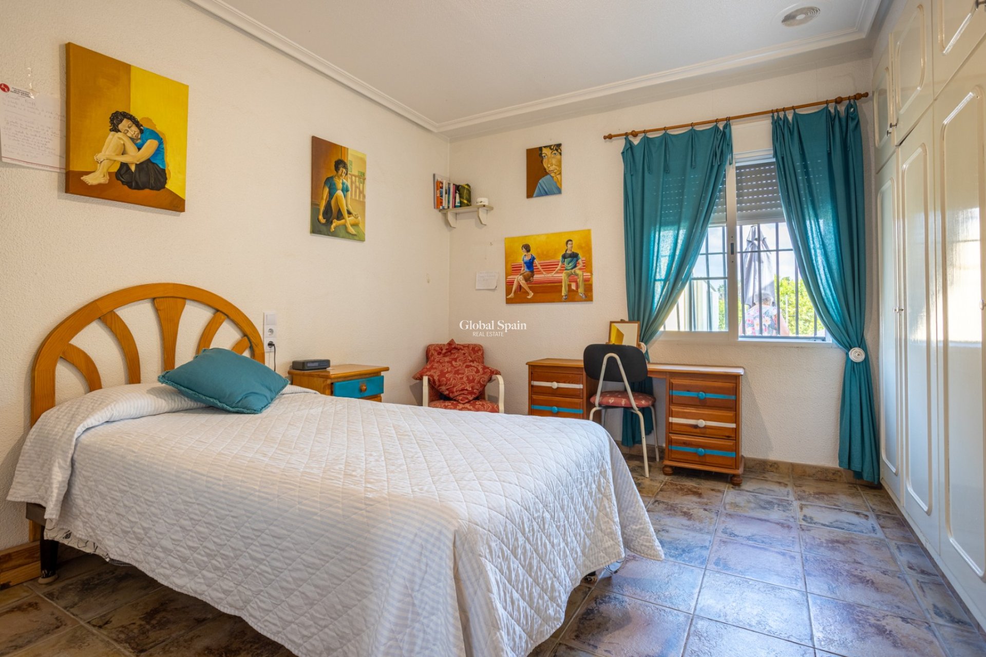 Resale - VILLA -
ELCHE - Costa Blanca