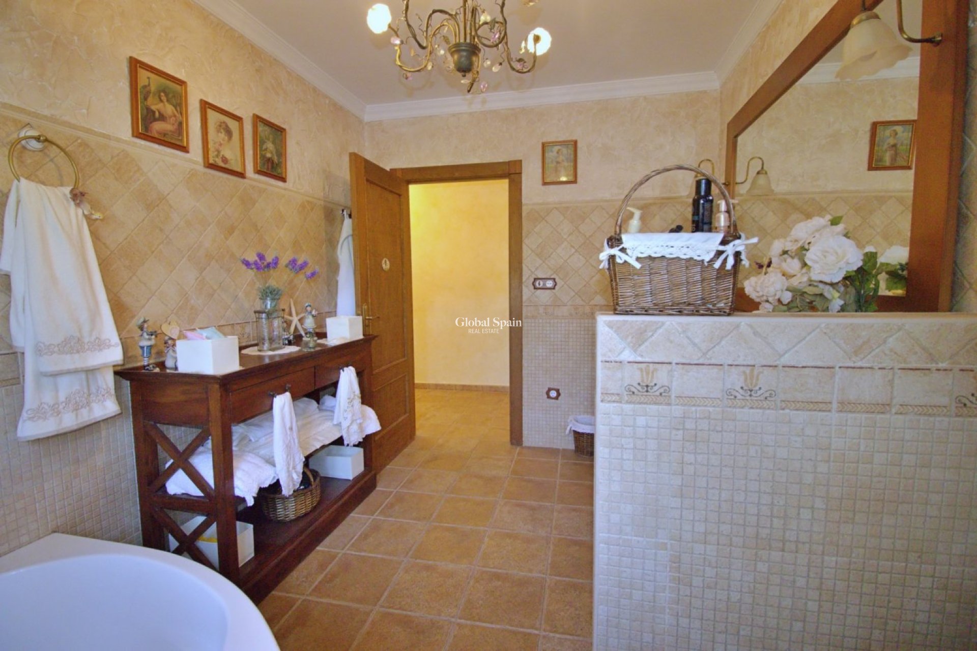 Resale - VILLA -
ELCHE - Valverde