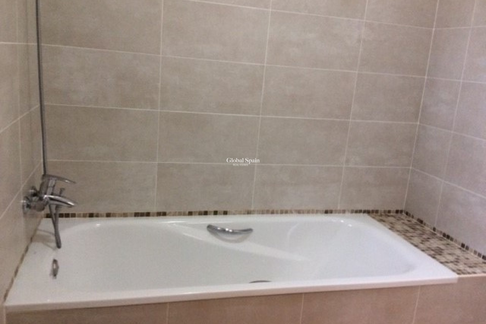 Resale - VILLA -
ELCHE