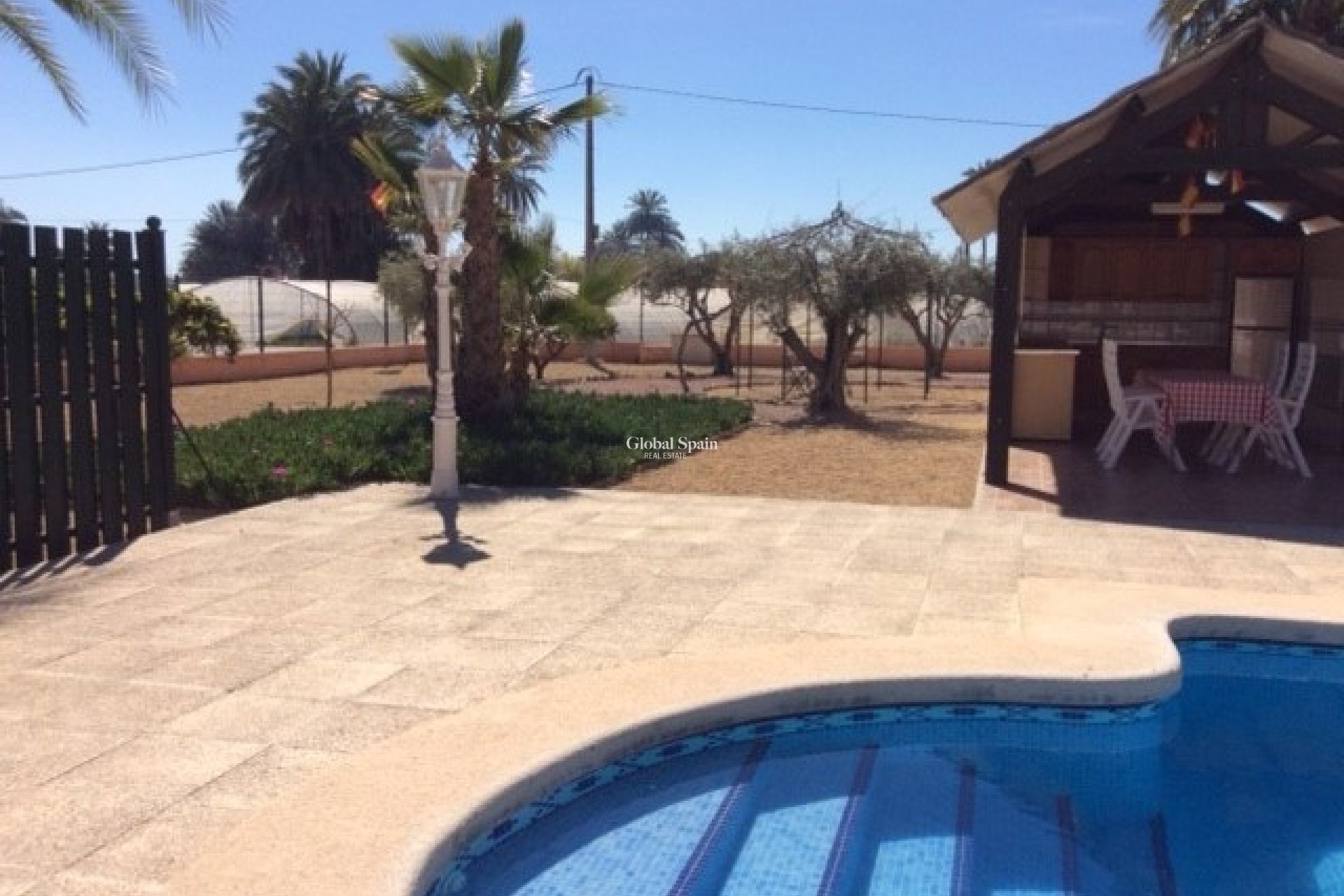 Resale - VILLA -
ELCHE