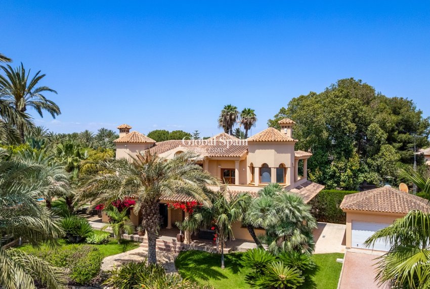 Resale - VILLA -
ELCHE