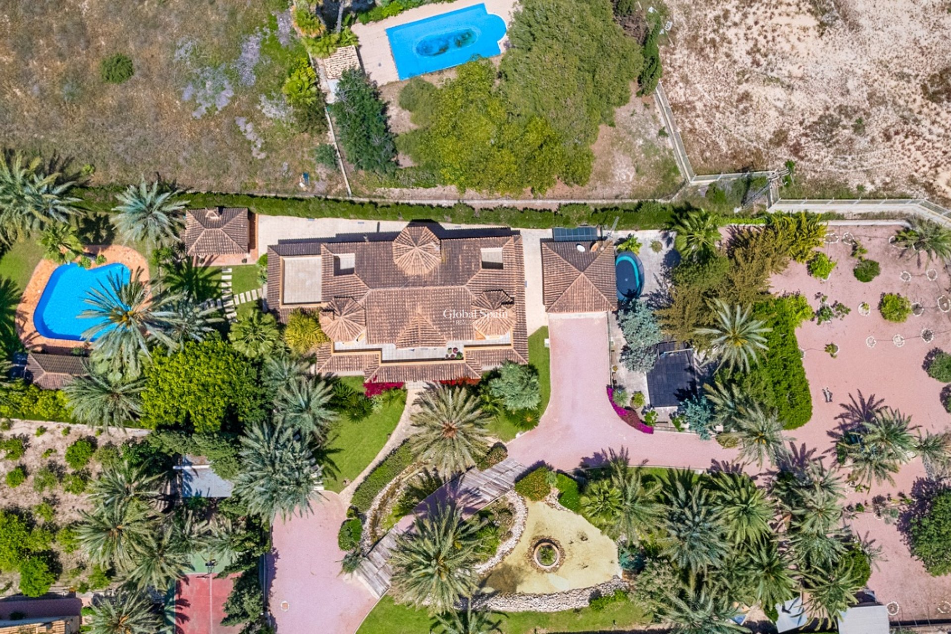 Resale - VILLA -
ELCHE