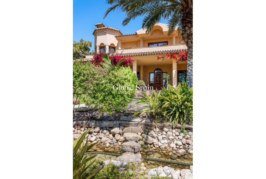 Resale - VILLA -
ELCHE