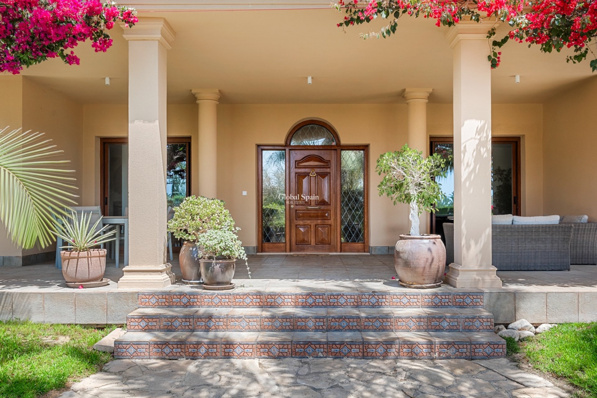 Resale - VILLA -
ELCHE