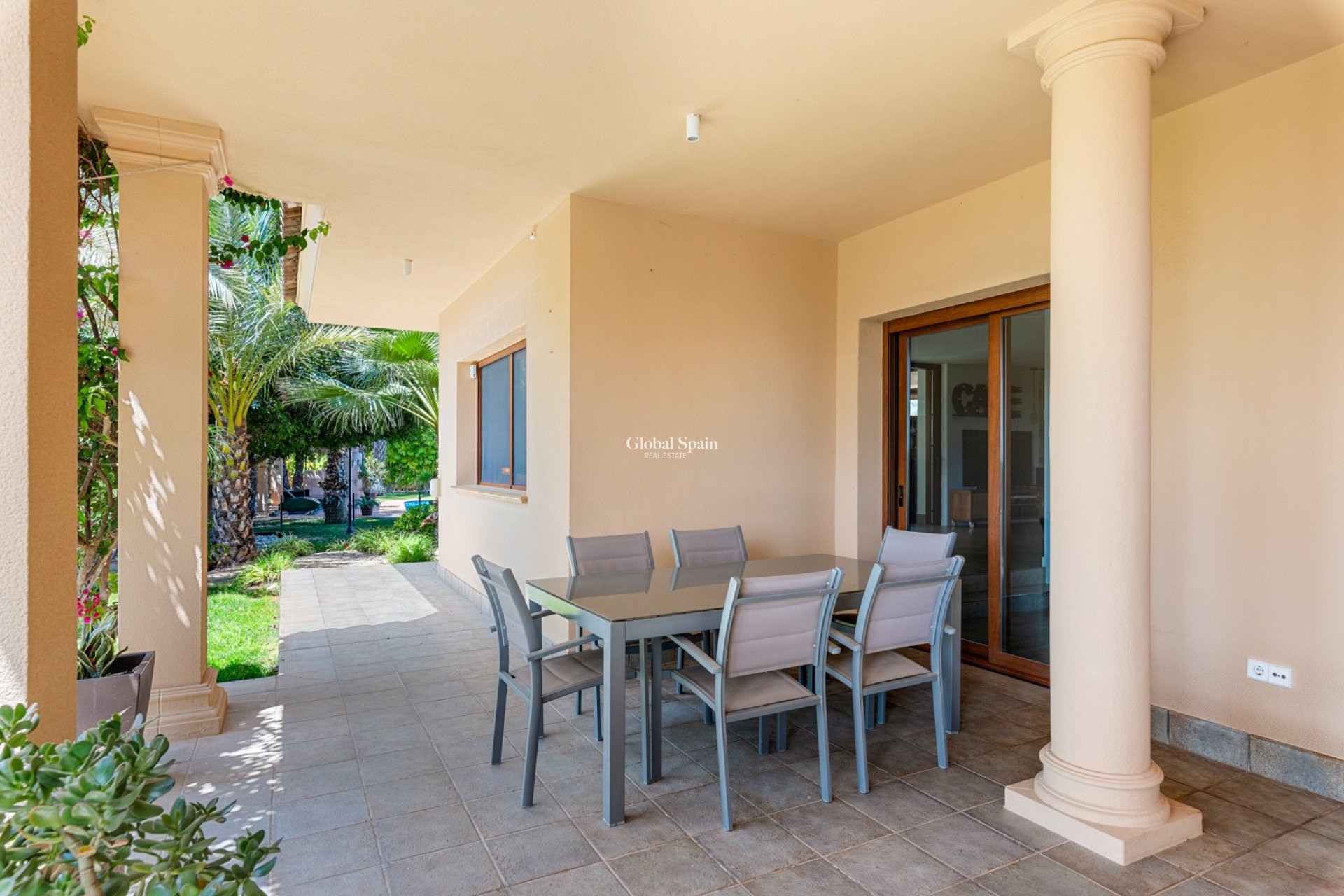 Resale - VILLA -
ELCHE