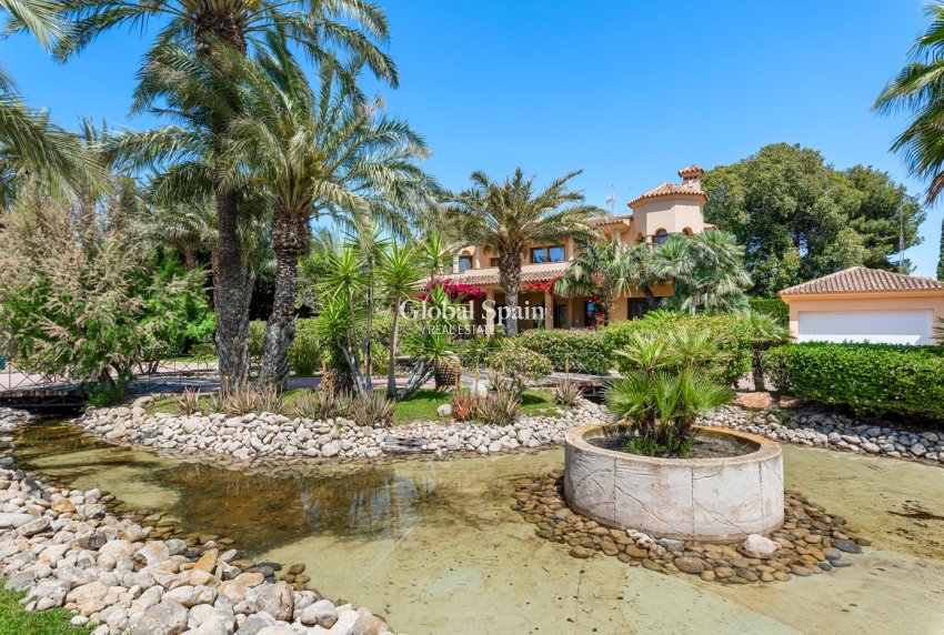 Resale - VILLA -
ELCHE