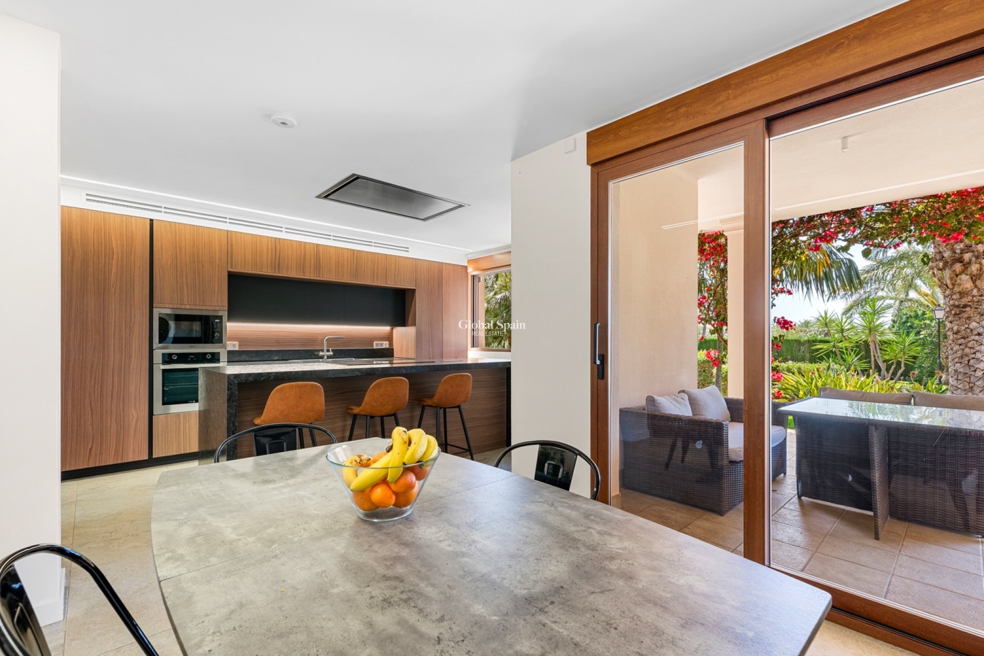 Resale - VILLA -
ELCHE