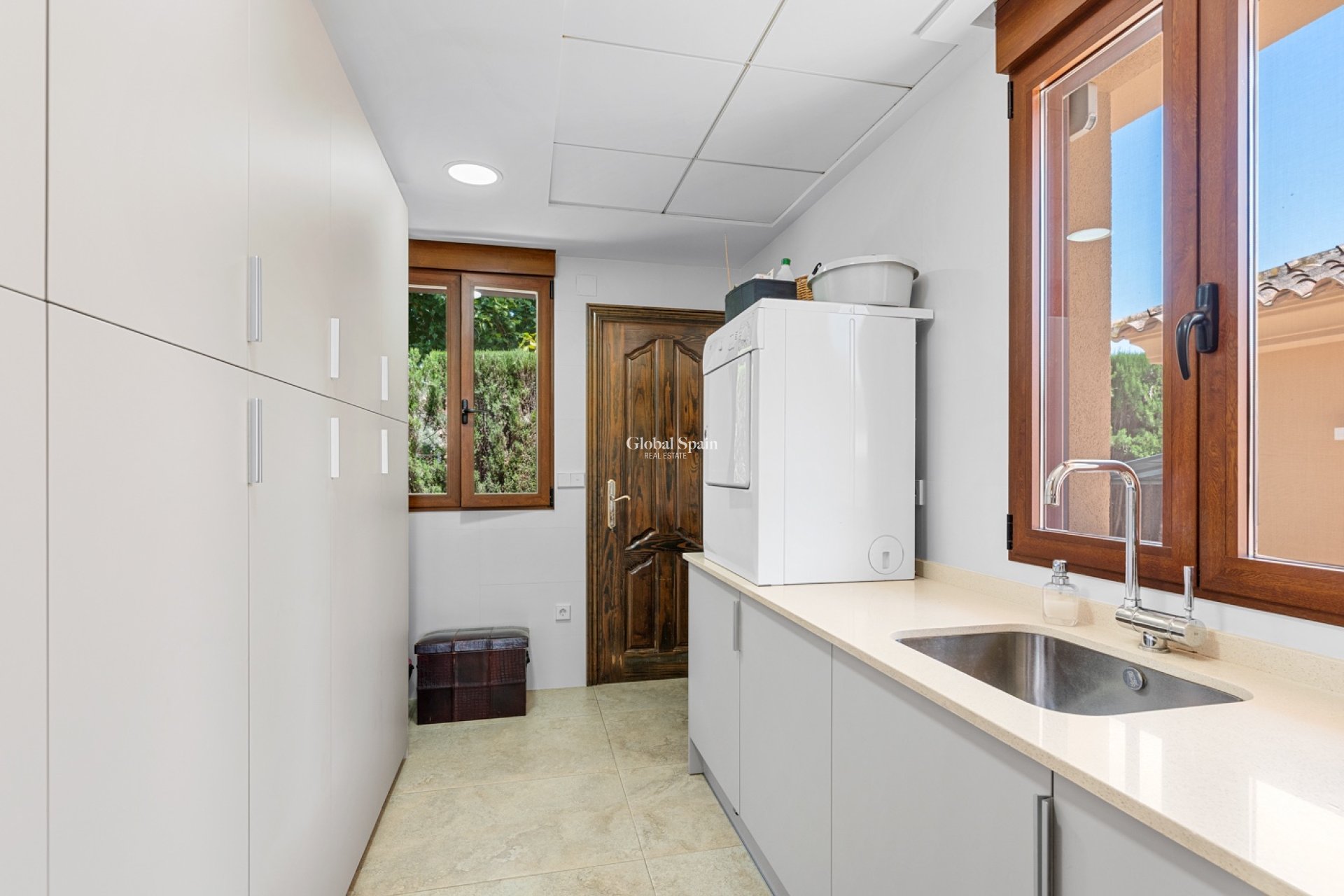 Resale - VILLA -
ELCHE