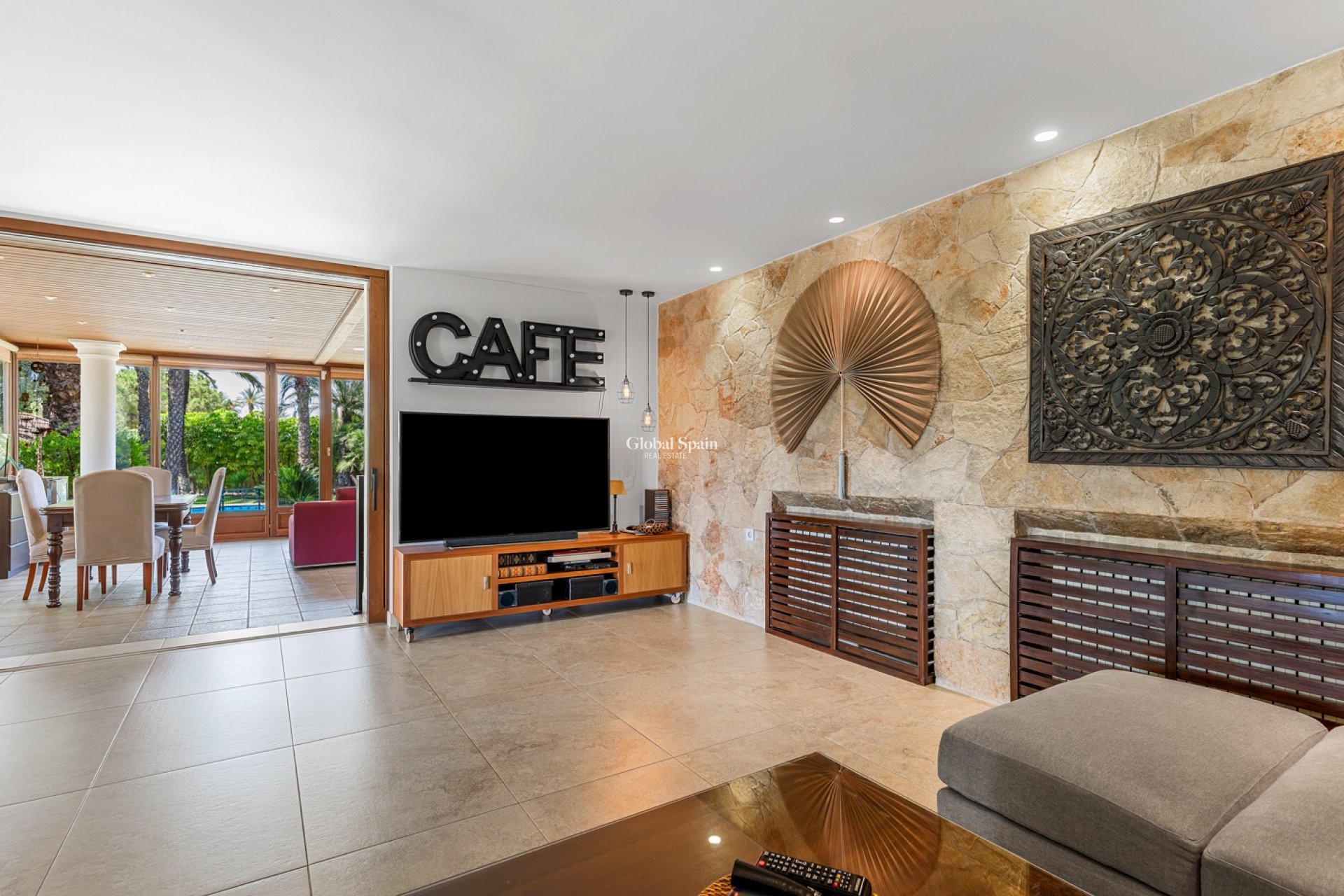 Resale - VILLA -
ELCHE